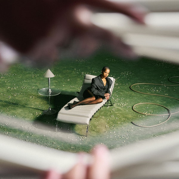 Ella-Mai.DYSLM-600px